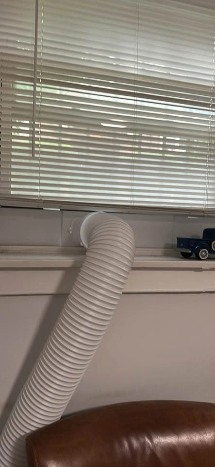 Toshiba portable AC - photo 3