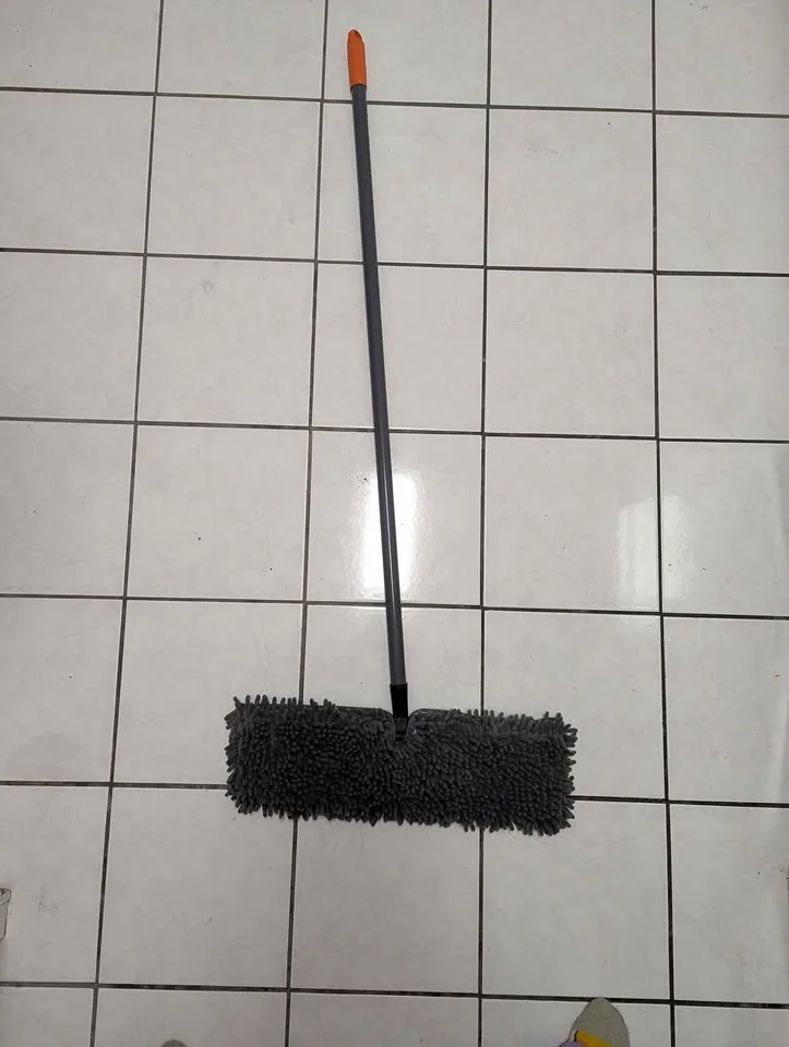 22-inch Microfiber Wet-Dry Flip Mop thumbnail