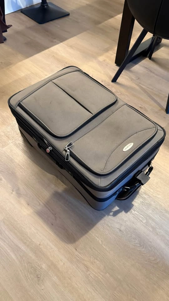 Samsonite Rolling Suitcase ⚽ - photo 2