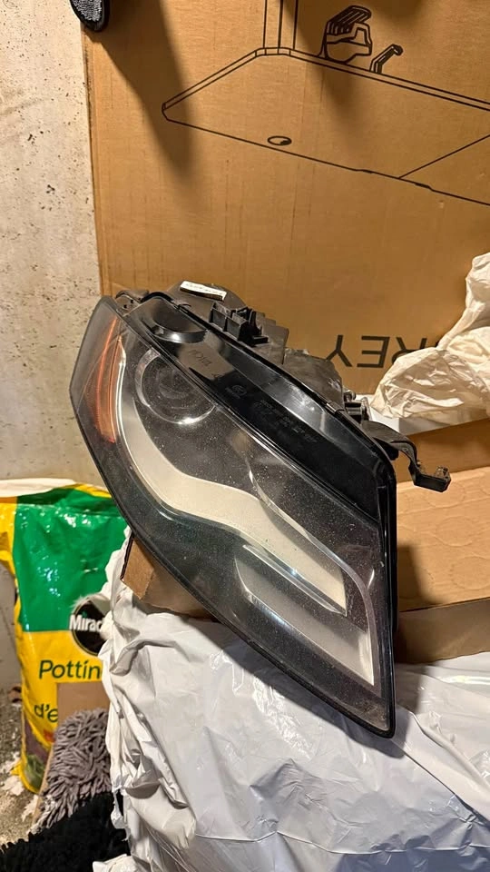 OEM Audi A4 S4 B8 Headlight Left & Right Pair ⚽