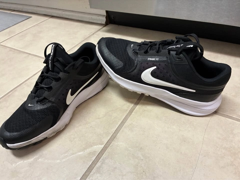 NIKE Star Runner 5 shoes black white running shoe - photo 3