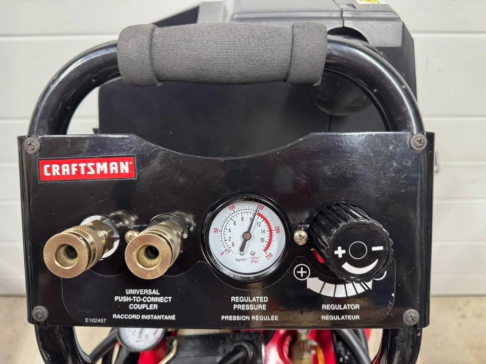 Craftsman 20gal 150psi Vertical Air Compressor - photo 2