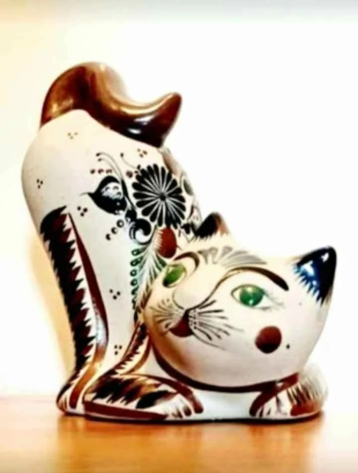 Rare Vtg Signed Hand Crafted Tonala Cat thumbnail