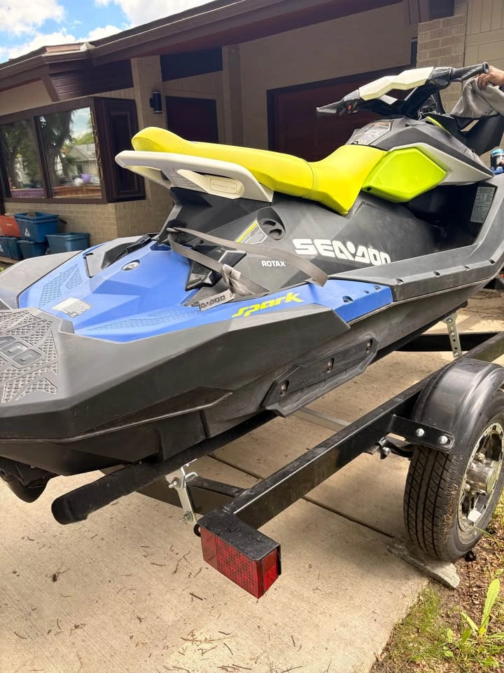 2021 Sea-Doo Spark 3-Up - photo 2