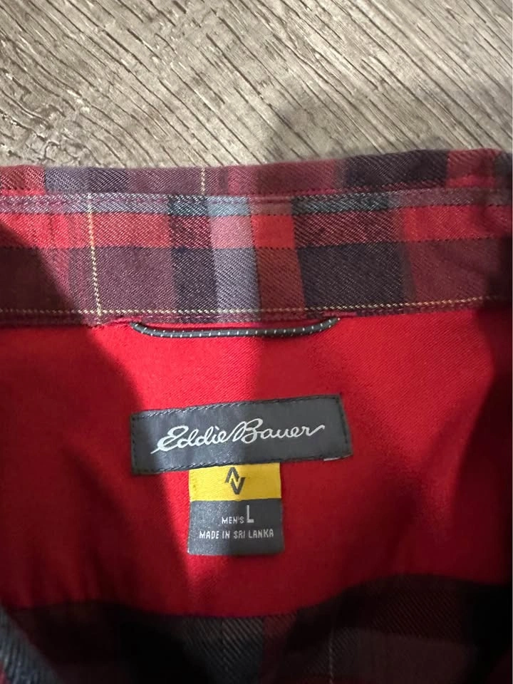 Eddie Bauer Men's Large Red Plaid Flannel Shirt - photo 2