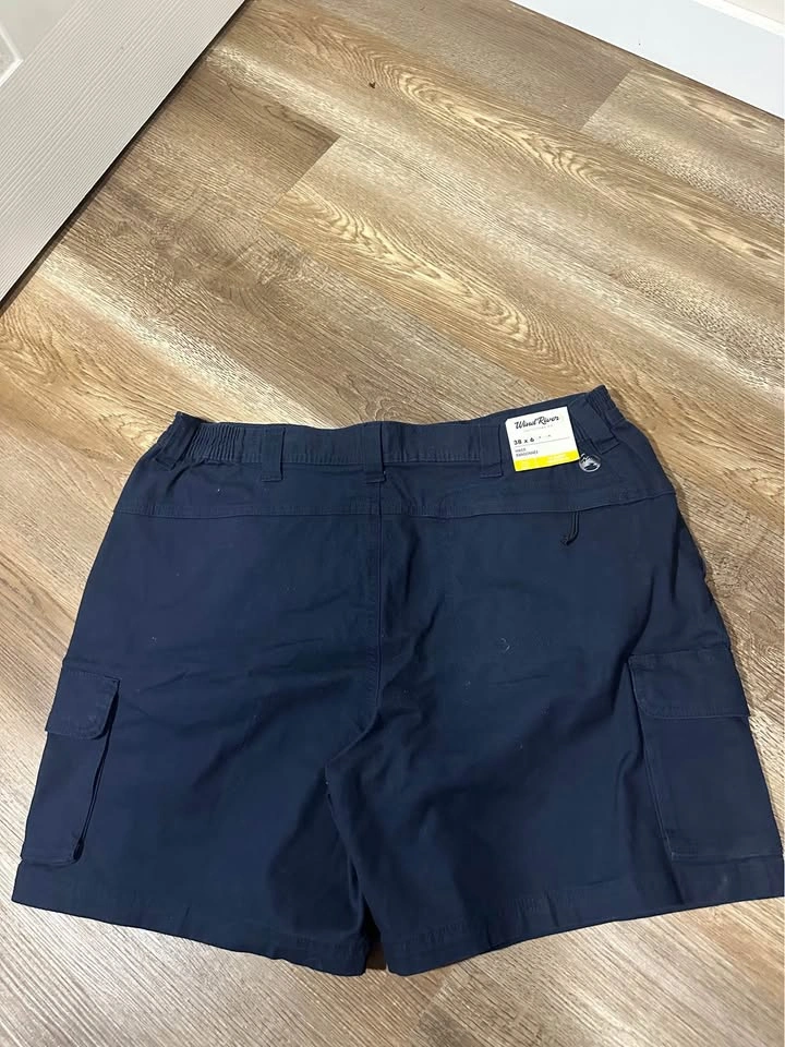 SIZE 38 Wind River Hiker Cargo Shorts - photo 2