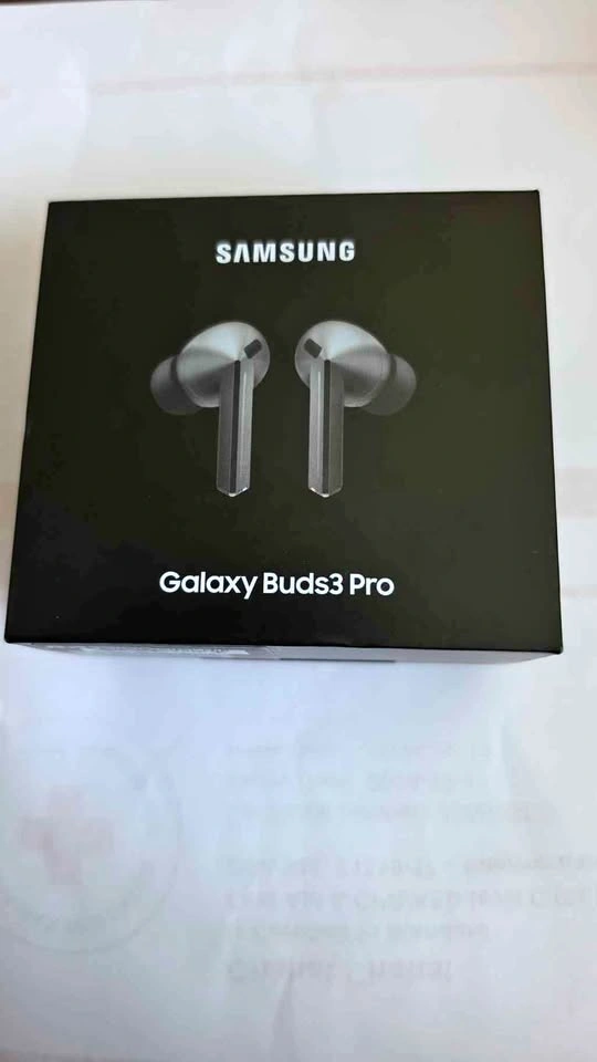Samsung Galaxy Buds3 Pro BNIB