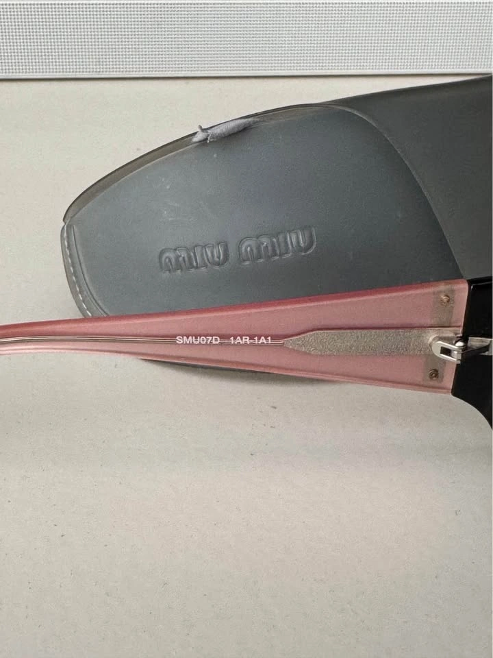 Miu Miu Vintage Sunglasses 2000’s - photo 3