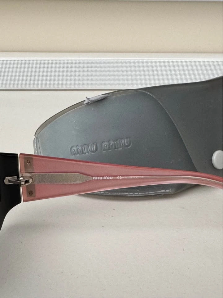 Miu Miu Vintage Sunglasses 2000’s - photo 4