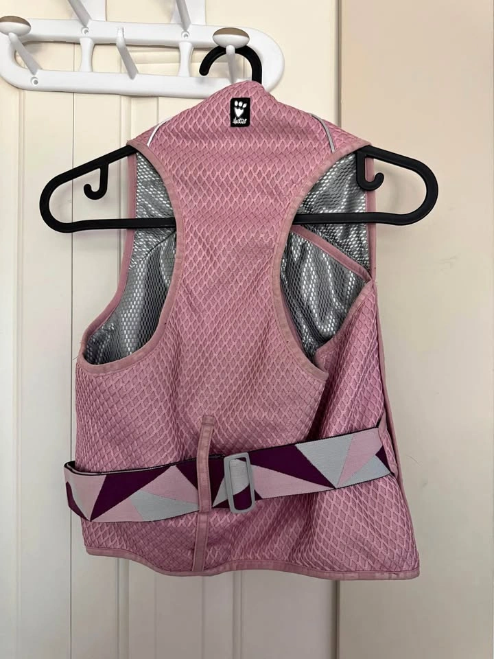 Hurtta Dog Cooling Vest/ Wrap - Size XL