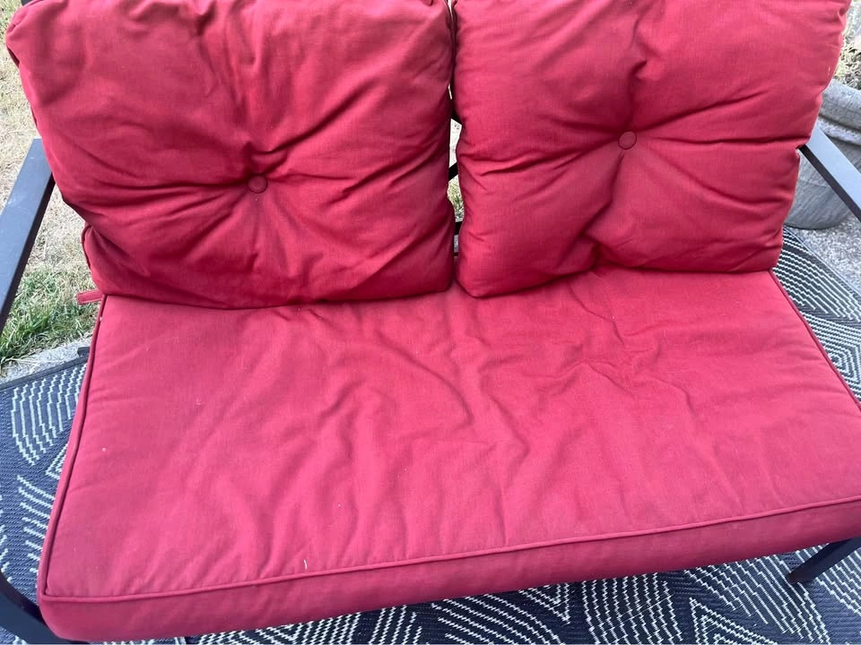 (can deliver) Patio Bench w/ cushions - photo 4