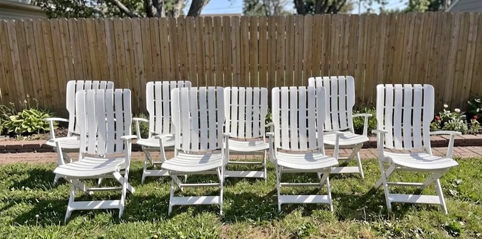 8 Grosfillex Boutique Folding Lounge Chairs – White