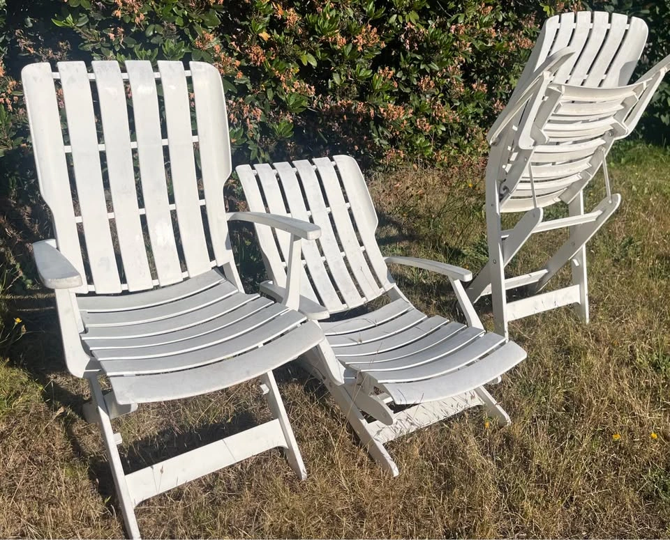 8 Grosfillex Boutique Folding Lounge Chairs – White - photo 4