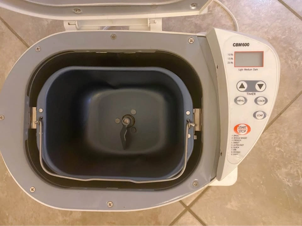 Yassist CBM600 Automatic Breadmaker - photo 2