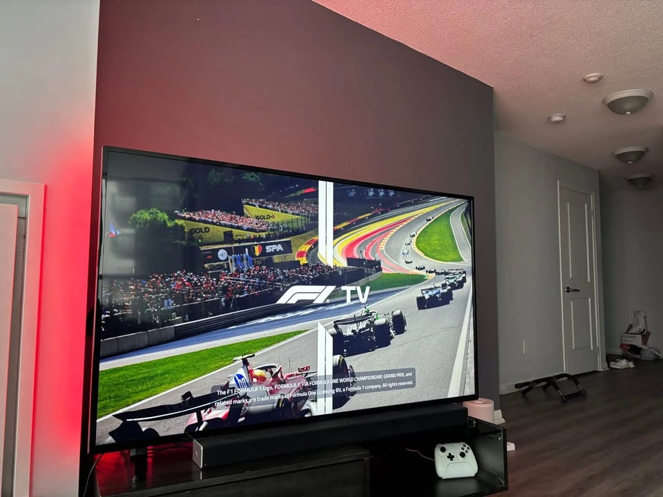 [Moving Sale] Insignia 58” UDHR HDR LCD -Fire TV Edition - photo 2
