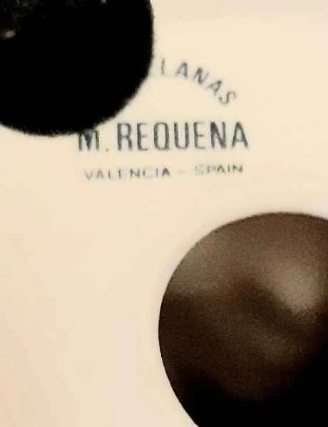 Lladro Requeña Hand Painted Charlie Chaplin Porcelain Statue image indicator(8)