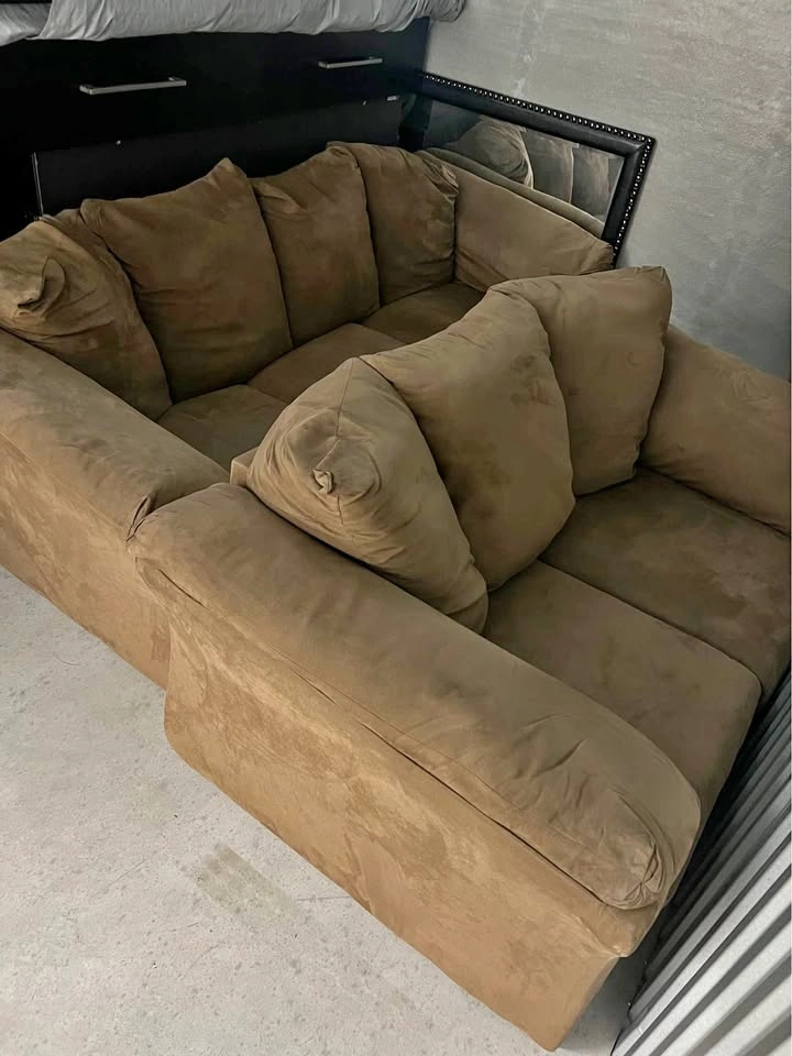 couch & love seat
