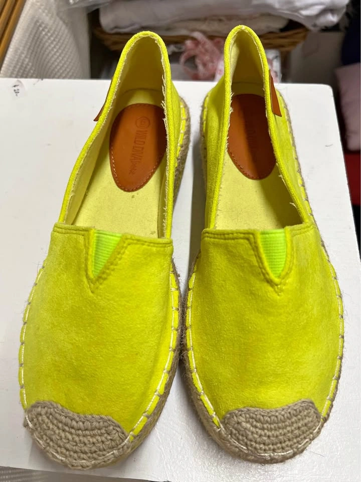 ⚽ Bright yellow Espadrille- New