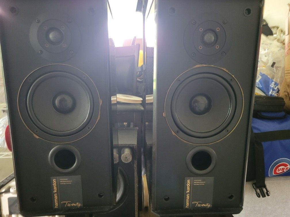 Harman Kardon Twenty Speakers And Sub Woofer - photo 3