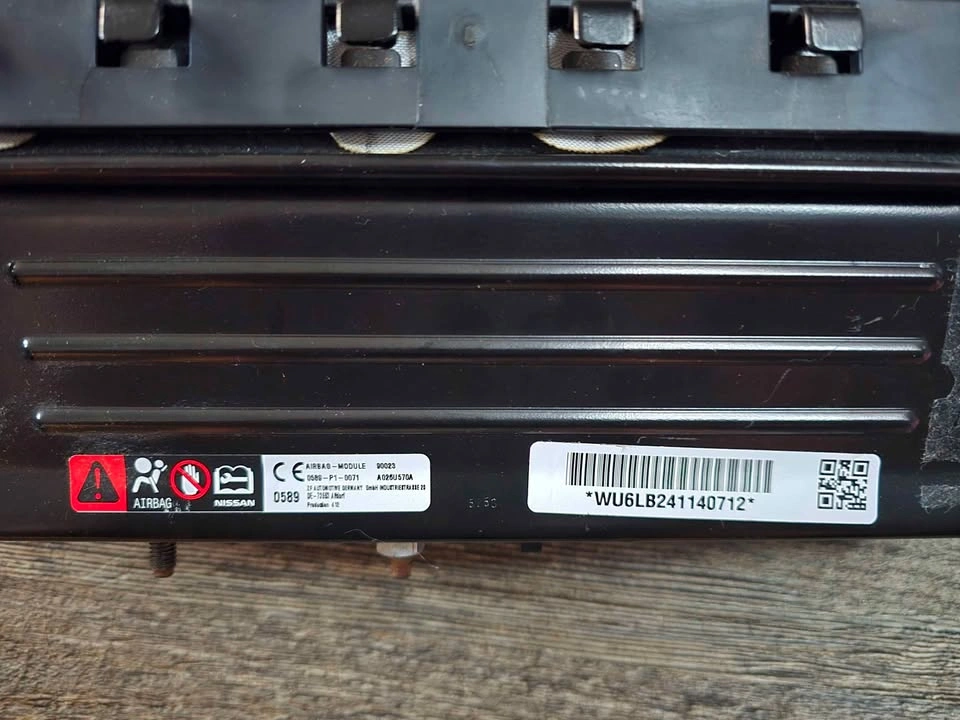 2024 Nissan Sentra passenger knee bag - photo 3