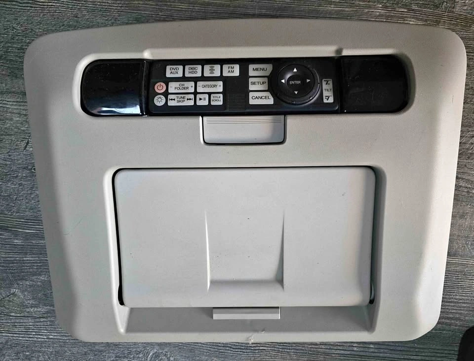 Acura MDX Rear Entertainment DVD Display Screen and Controls