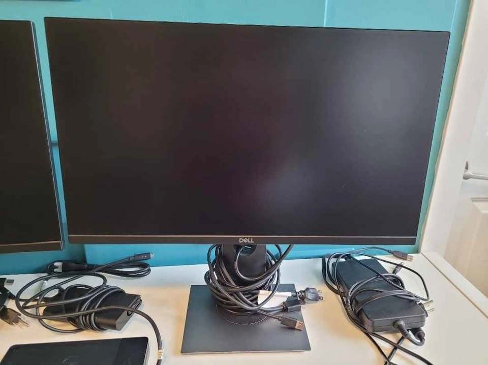 Dell Computer Monitors - photo 2