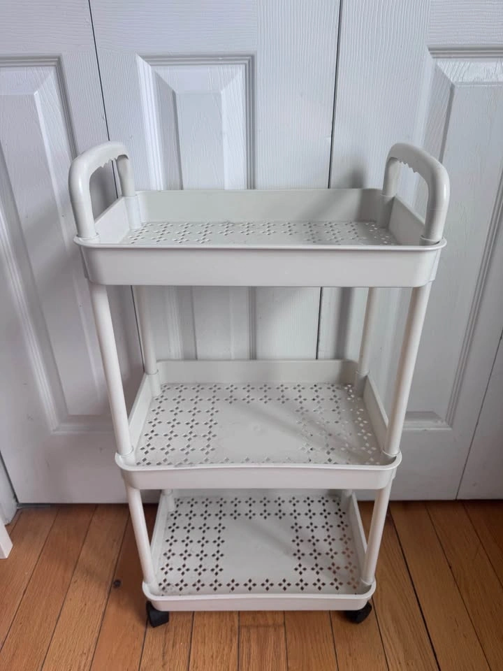 Plastic organizers and small table - photo 5