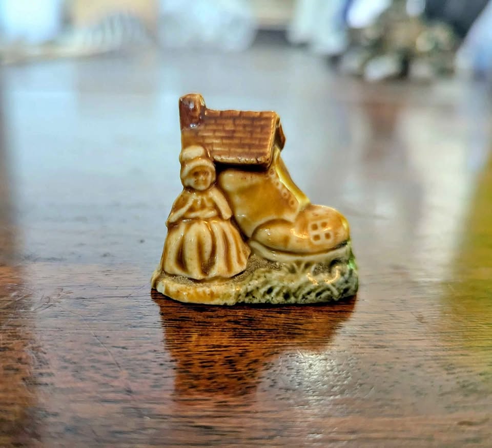 Vintage Wade Whimsies - Old Woman in Shoe
