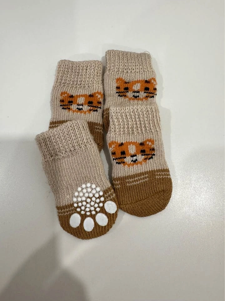 4pcs set small dog/cat socks, anti-slip