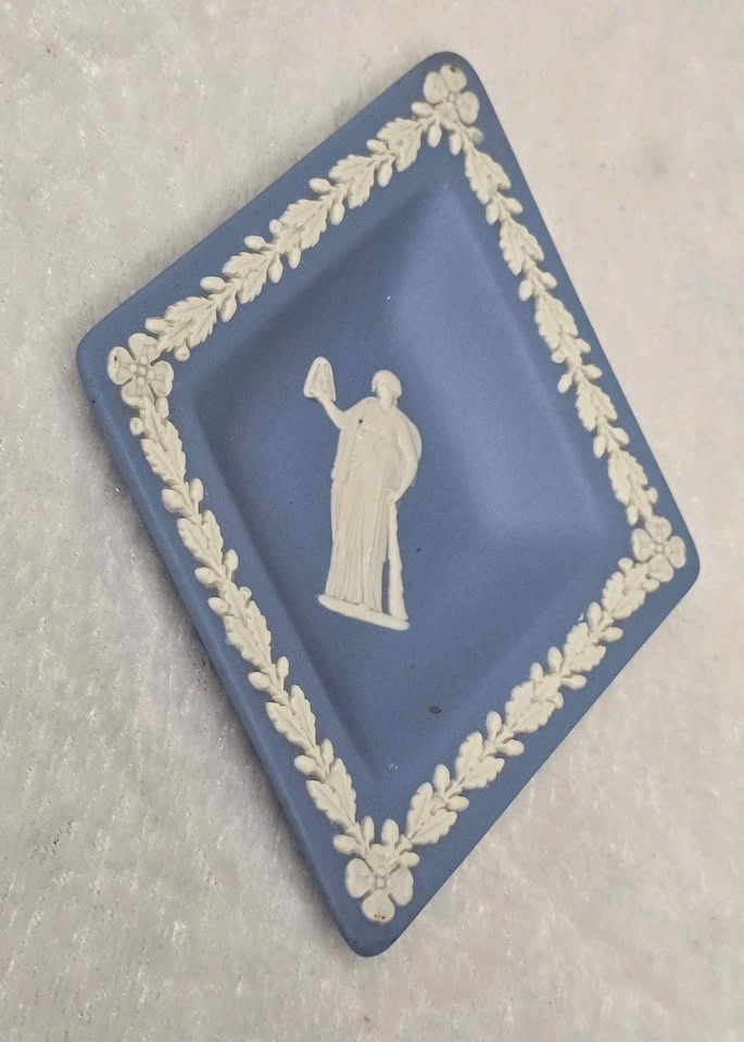Wedgwood Blue Jasperware Trinket Dish - photo 3