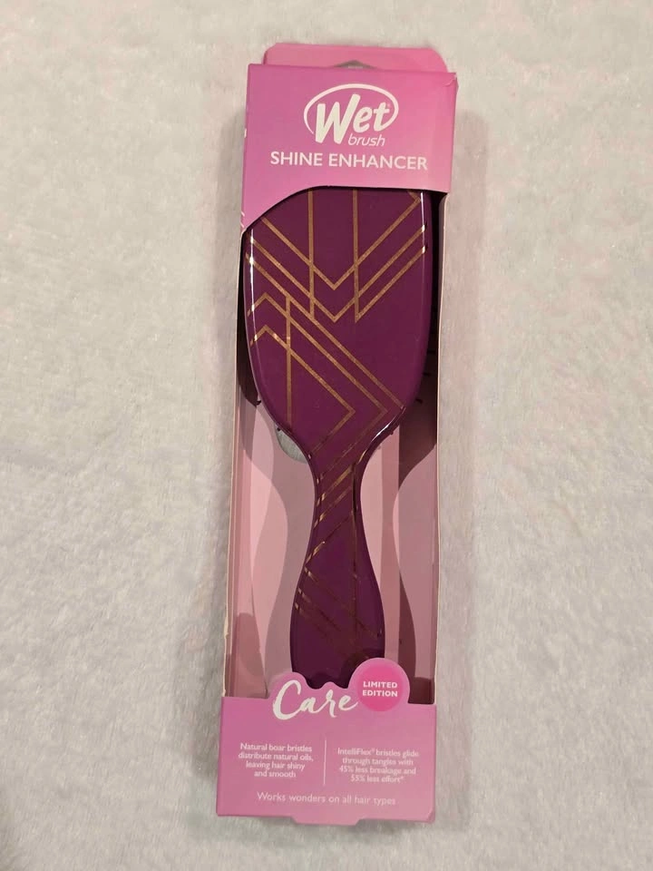 Wet Brush Shine Enhancer & Gold Headband $12 Firm - photo 4