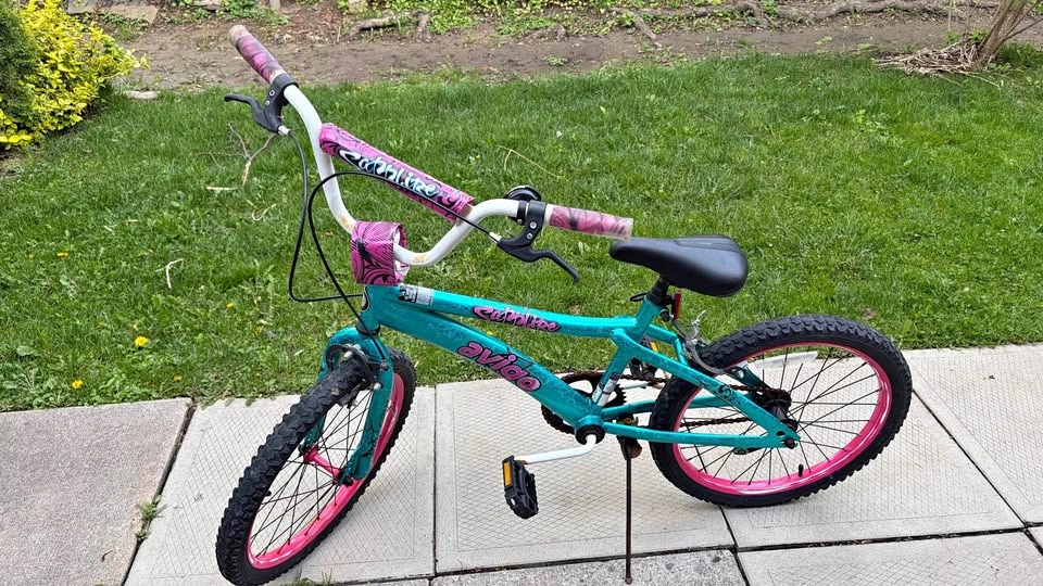 Avigo Sapphire bike 16”