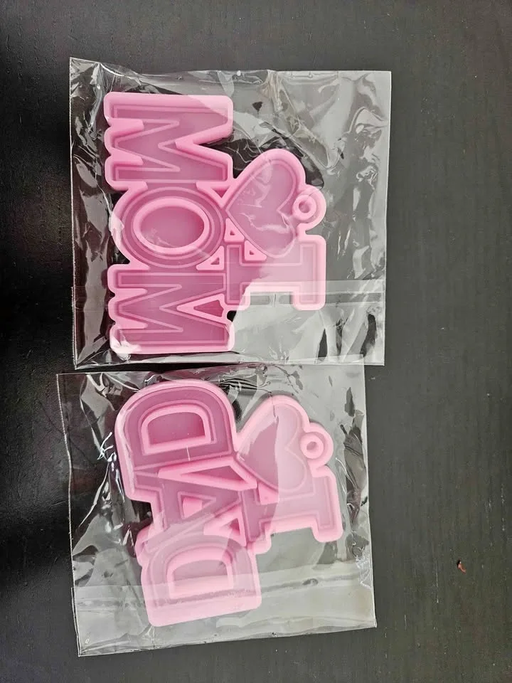 I Love Mom and I Love Dad Silicone Molds ⚽