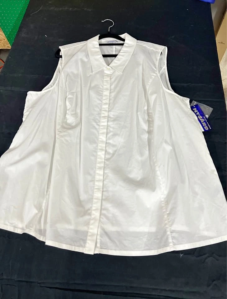 ⚽ White Sleeveless Top- 4XL
