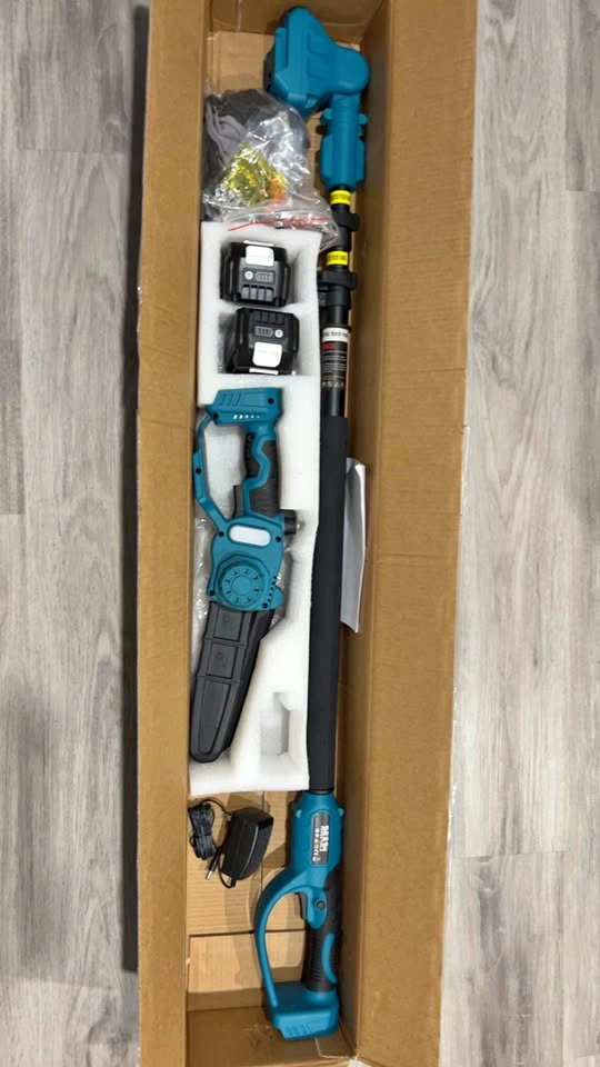Cordless electric Chainsaw Kit w/ 2 Batteries & Charger - Like N