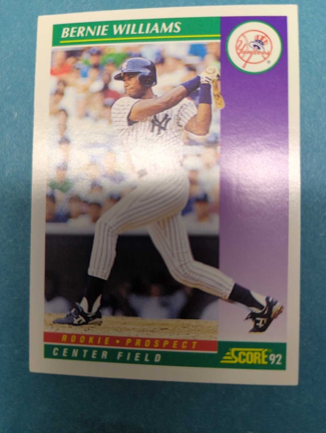 1992 Score Bernie Williams Baseball Card ⚽