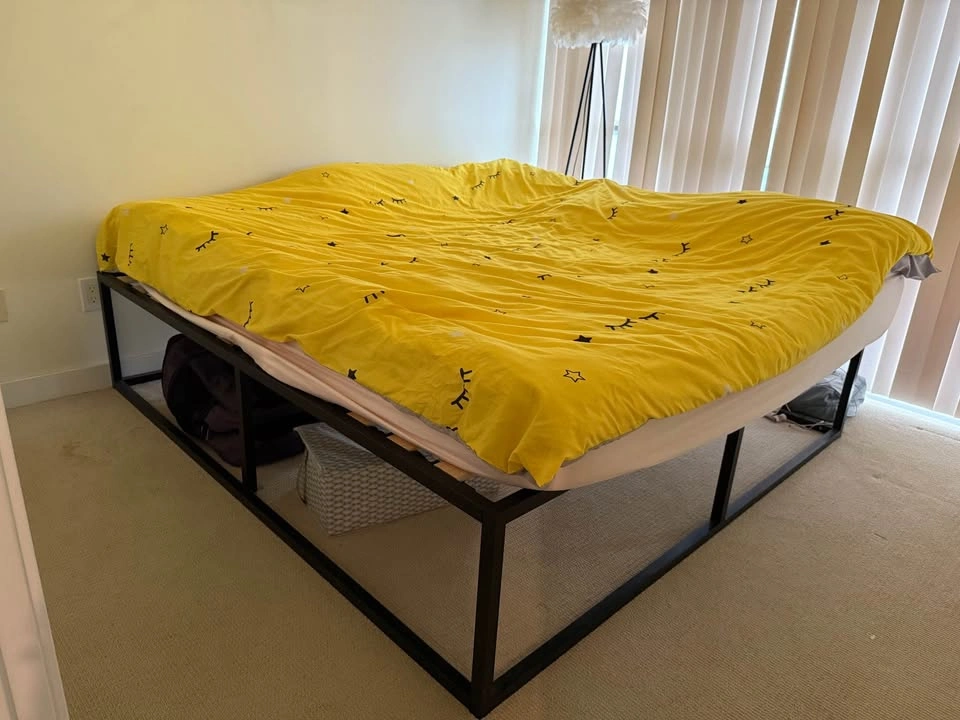 King bed frame - photo 3