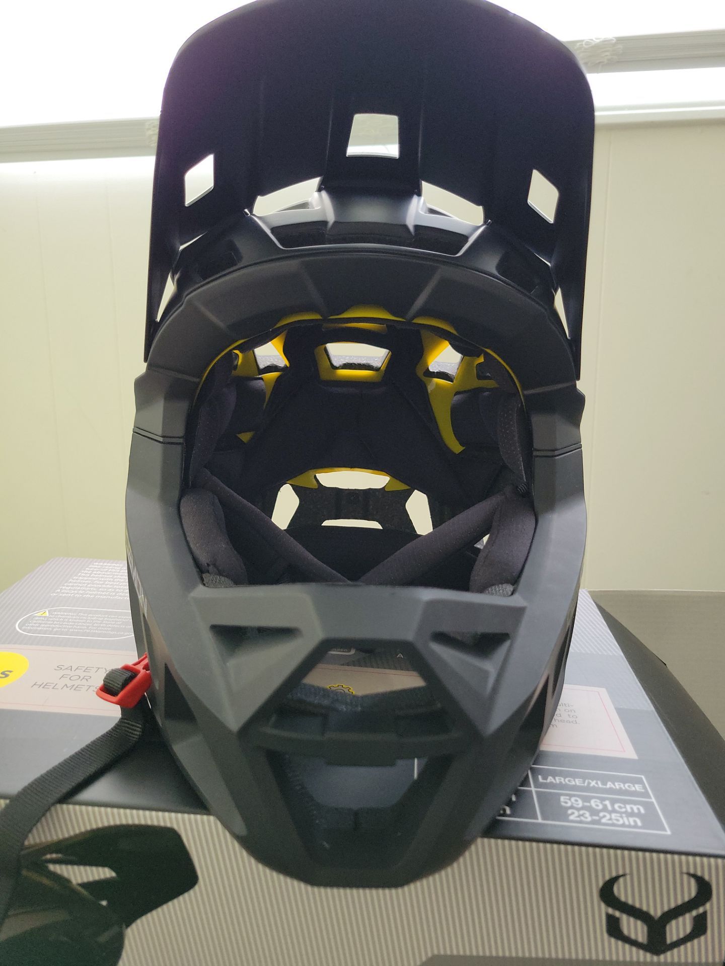 Demon Full Face Bicycle Helmet Mips - photo 3