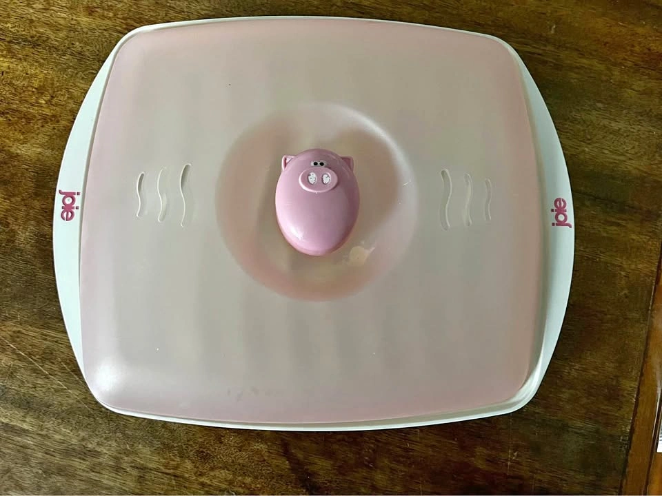 Joie Piggy Microwave Bacon Tray with Lid