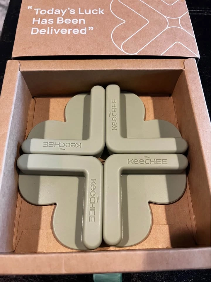 Brand New KEECHEE Lucky Clover Silicone Cutting Board Feet (4-Pa - photo 3
