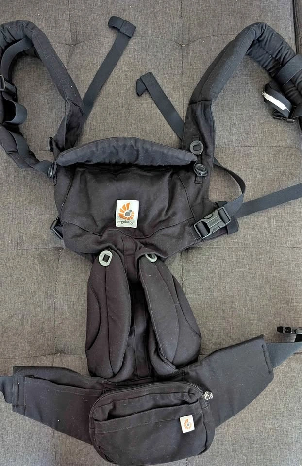 ERGO BABY OMNI 360 BABY CARRIER