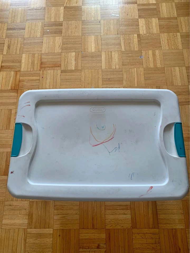 Storage box
