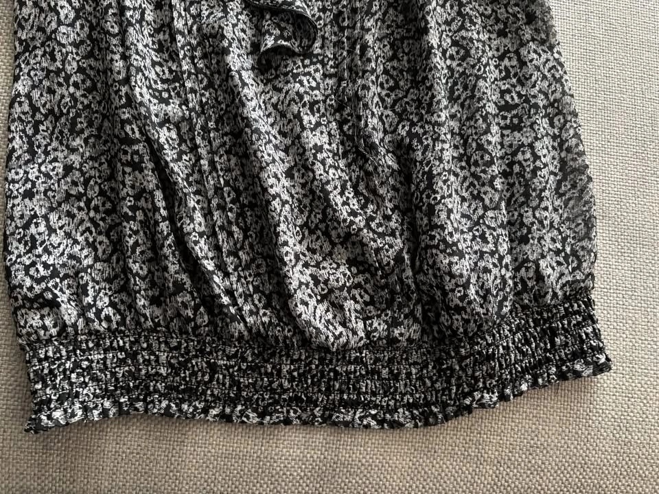 EXPRESS Women's Ruffle Sleeve Blouse ~ Small ⚽️ - photo 4