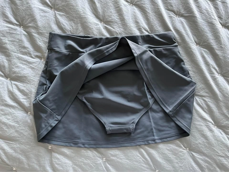 Womens Swim Skirt Solid Color Waistband Skort - Medium ⚽️ - photo 4