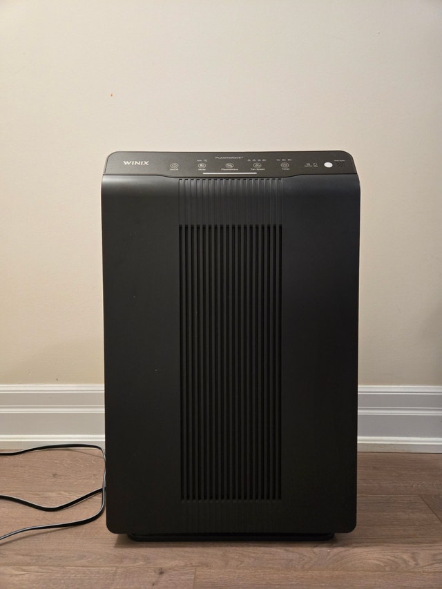 Moving sale-Winix 5500-2 Air Purifier with True HEPA Filter