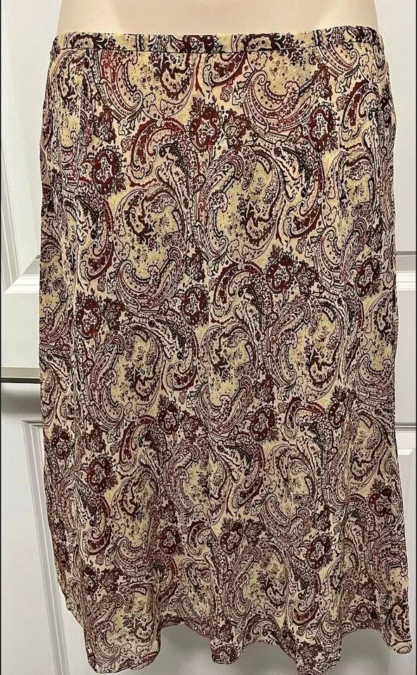 Ann Taylor Lined Silk Skirt ~ Size 6 *NEW* ⚽️