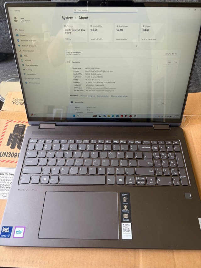 Lenovo Yoga 7 2-in-1 Laptop Touchscreen 16GB 1TB Core Ultra 7