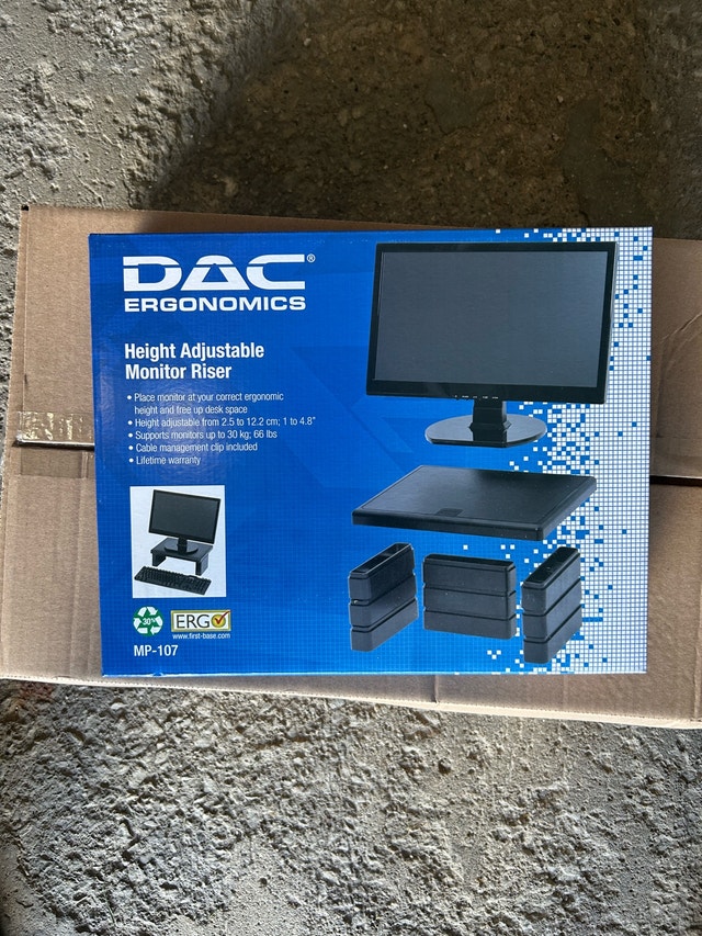 DAC Ergonomics Monitor Riser MP-107