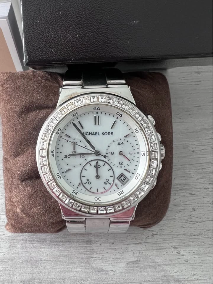 Michael Kors Watch - photo 2