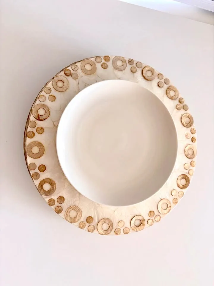 Set of 6 Capiz Shell Charger Plates with Bamboo Inlay - photo 2